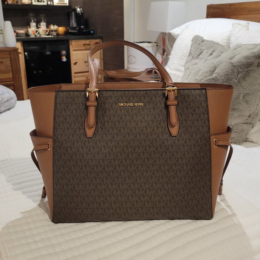 MK Tote